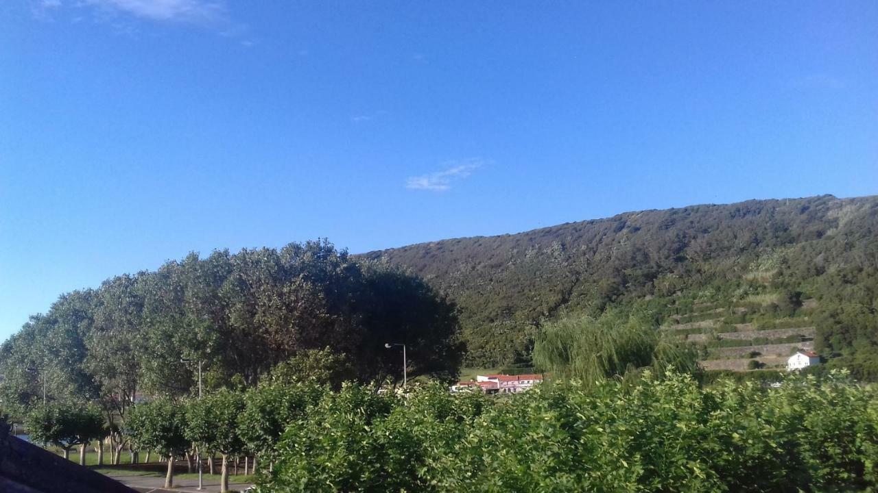 Valmoa Lägenhet Praia da Vitória Exteriör bild
